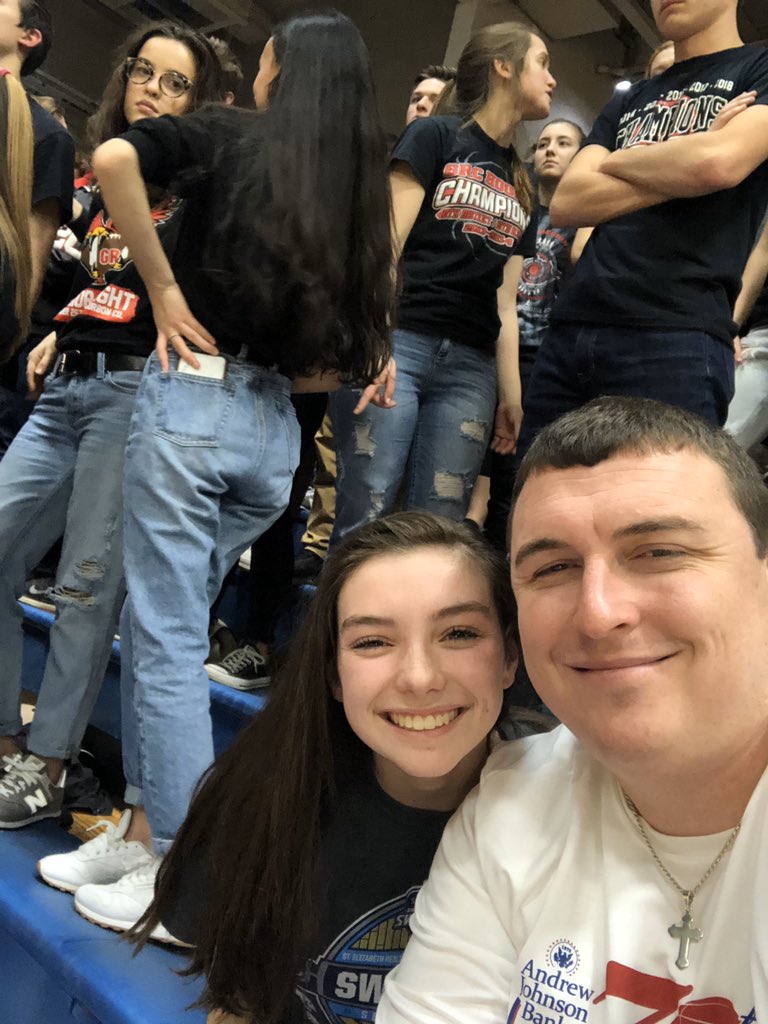 eb4739_berry's tweet photo. So I know I’m like 5 days late, but happy belated birthday to not only one of the best coaches I’ve ever had but also one of the best mentors!! Sorry for being late on this but hope you can forgive me!! @MarkAC2 https://t.co/E2xrkwc7H2