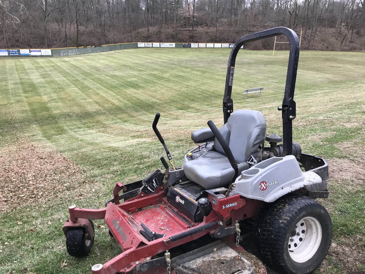RouseLawn's tweet photo. We are still out preparing lawns for the winter...whenever it arrives https://t.co/e0NdwrCceS