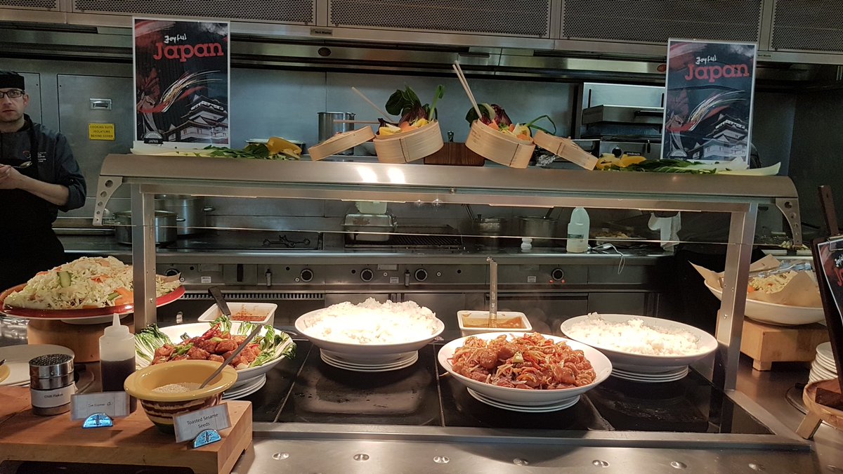 jamesjocky's tweet photo. @Elior_Group @elioruk @tom_elior @CathrynTemple @DFradgers @chefcrowe673 Taste of Japan.Katsu Counter at Murray's Hinxton Hall went down a storm. Over 250 portions sold.  #teamelior #eliorfoodie #globalflavours #themedaythursday #katsu #Curry https://t.co/Wnj9BxtsrP