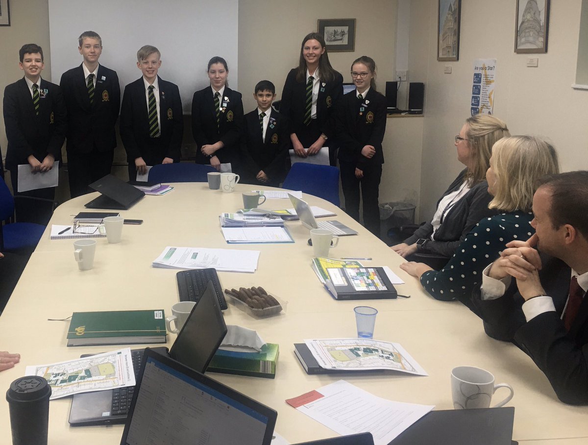 DHFS_ipledge's tweet photo. Student Voice in action! Our Student Leadership team discussing a range of issues with our Senior Leadership Team this morning #democracy #youngpeoplecare #studentvoice https://t.co/NrbddjUNYb