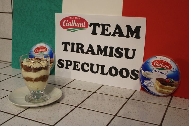 PassionsByCath's tweet photo. Et voici le Tiramisu Version Ch'tie avec Spéculoos et Mascarpone Galbani
#SoiréeTiramisu #Galbani #Voô #Grooplay @voo_fr 
#Tiramisu #Dessert #mascarpone #Italie #Chti #Speculoos https://t.co/yvPKTVViZL