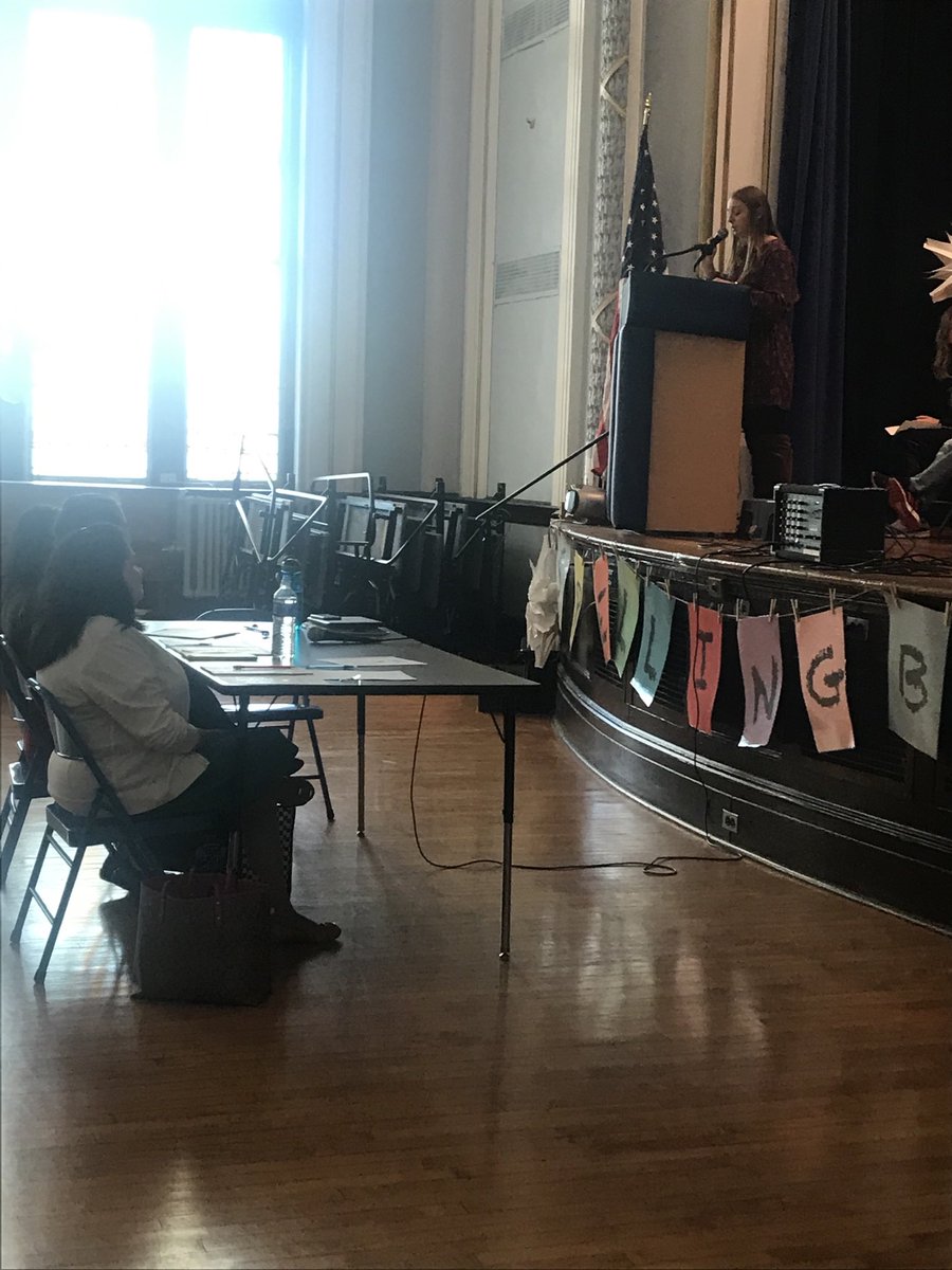 teachnbeach1's tweet photo. TRS is all a-buzz over the spelling bee 🐝 @SuzanneMera @McginleyIsabel @FAmato53 @EricCrespoEDU @WeehawkenTSD #weespell https://t.co/fnF1oeEKIC