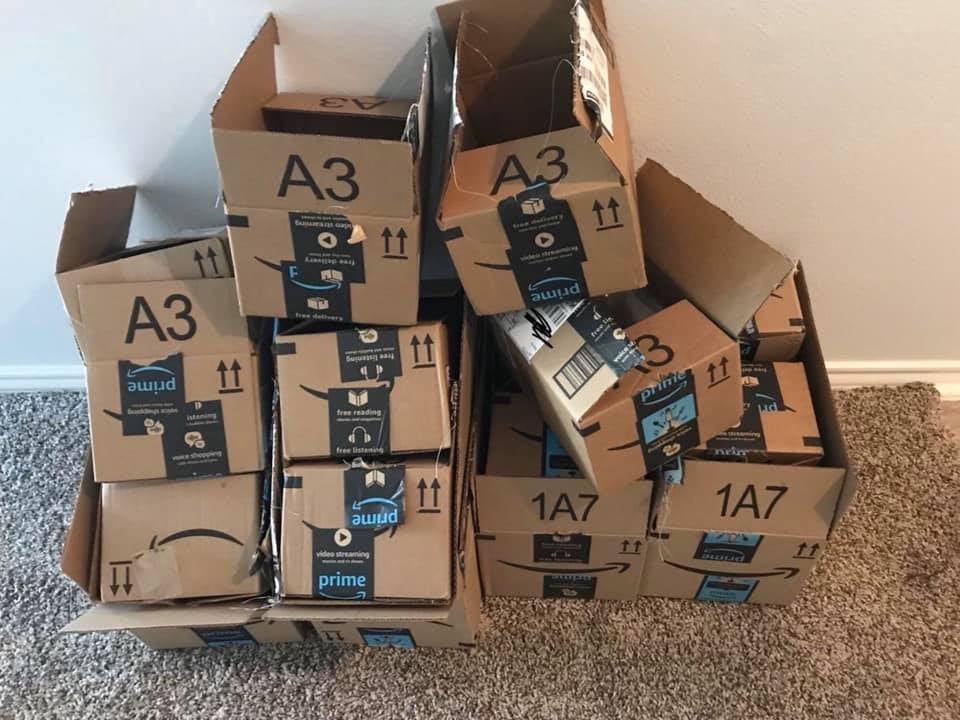 vexor4i's tweet photo. Give Back Box – A way to reuse those empty shipping boxes and give to charity. It’s simple, just pack it with some unwanted stuff and ship it! #GiveBackBox https://t.co/nJ169LJv0g RT @ChristianBlogR https://t.co/1MCZtvjzHZ