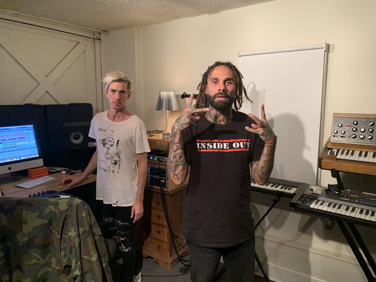 JRandyMusic's tweet photo. Making MUSIC. #Fever333 https://t.co/mhycLL76Gs
