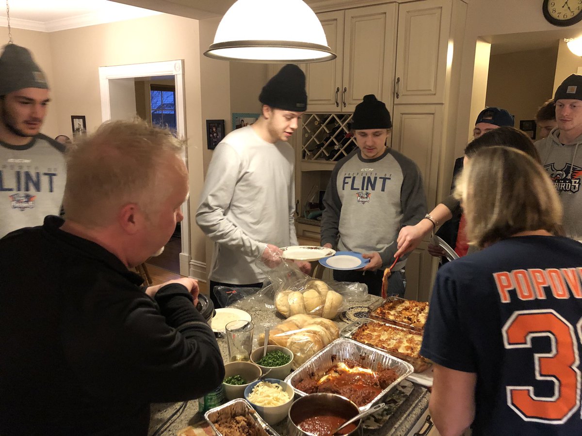 Greg Popovich tweet media