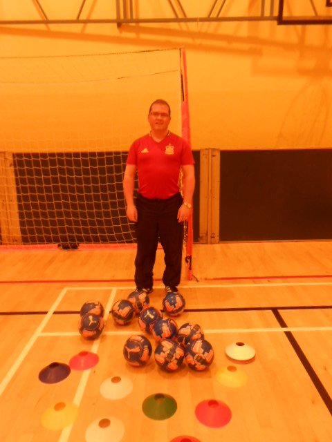 MCelbridge's tweet photo. Only 2 days to go to our 2020 kick off of our Mini Indoor Soccer with Damien. Sunday Morning at 10am. There are still a few places available. https://t.co/LsOS0KqS7G