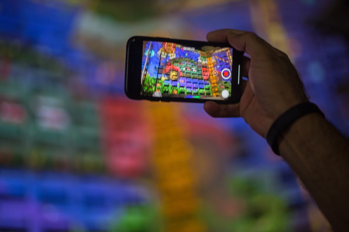 EkoHotels's tweet photo. Tropical throwback of our videomapping.
#ekohotels #videomapping #tropicalchristmaswonderland #2019christmas #tropicalthrowback https://t.co/60slSMDjSX