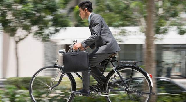 MikeSchiemer's tweet photo. Why You Should Bike To Work Instead Of Driving https://t.co/2DvMOSDmdL / #Commute #Biking #Cycling #Transportation #Commuter #CommuterWatch https://t.co/VBmbSbvxsU