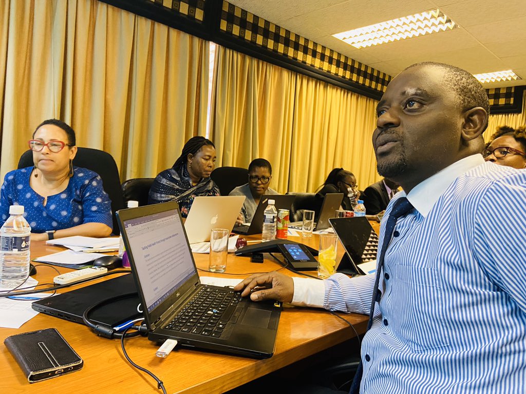 Prof Yoswa Dambisya <a href="/ECSA_HC/">ECSA-HC</a> Director-General &amp;  <a href="/dr_maruta/">Dr Talkmore Maruta</a> senior lab specialist at <a href="/ECSA_HC/">ECSA-HC</a>, unpacking the key components of an effective policy brief and the importance of distilling essential recommendations for policymakers. #theafricawewant