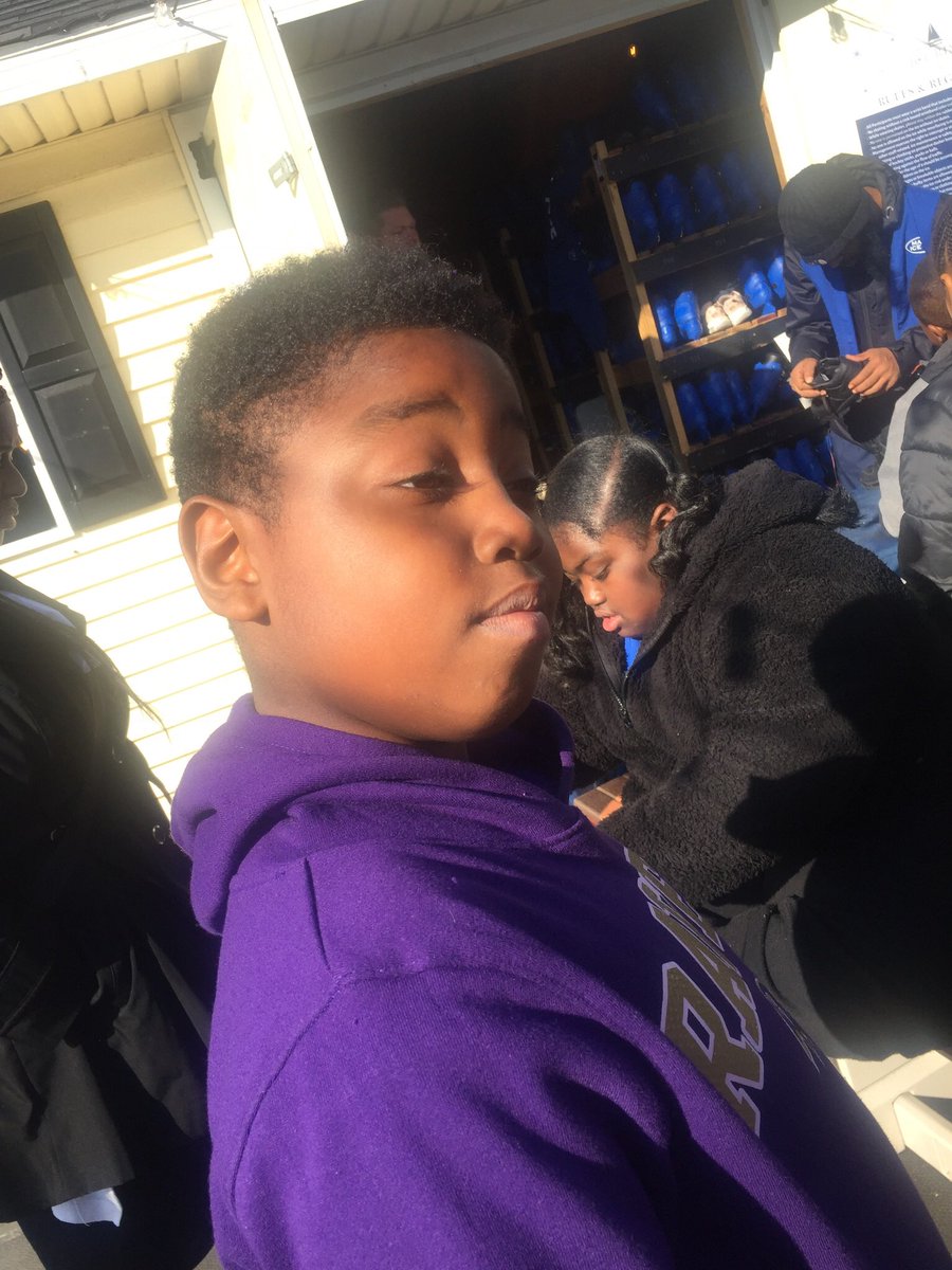 Tamika Peters 🇦🇬♑️❤️🖤💚 tweet media