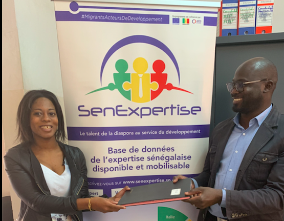 paisd_datech's tweet photo. Fatimata Kébé rejoint la famille des Volontaires de Solidarité pour le Développement . Sa mission consistera à apporter un appui au bureau du projet d'éducation inclusive SHC-INEFJA de Thiès, en faveur des élèves handicapés visuels.
Cofinancement:#Senegal @UEauSenegal @AFD_France https://t.co/dE5iw76uOA
