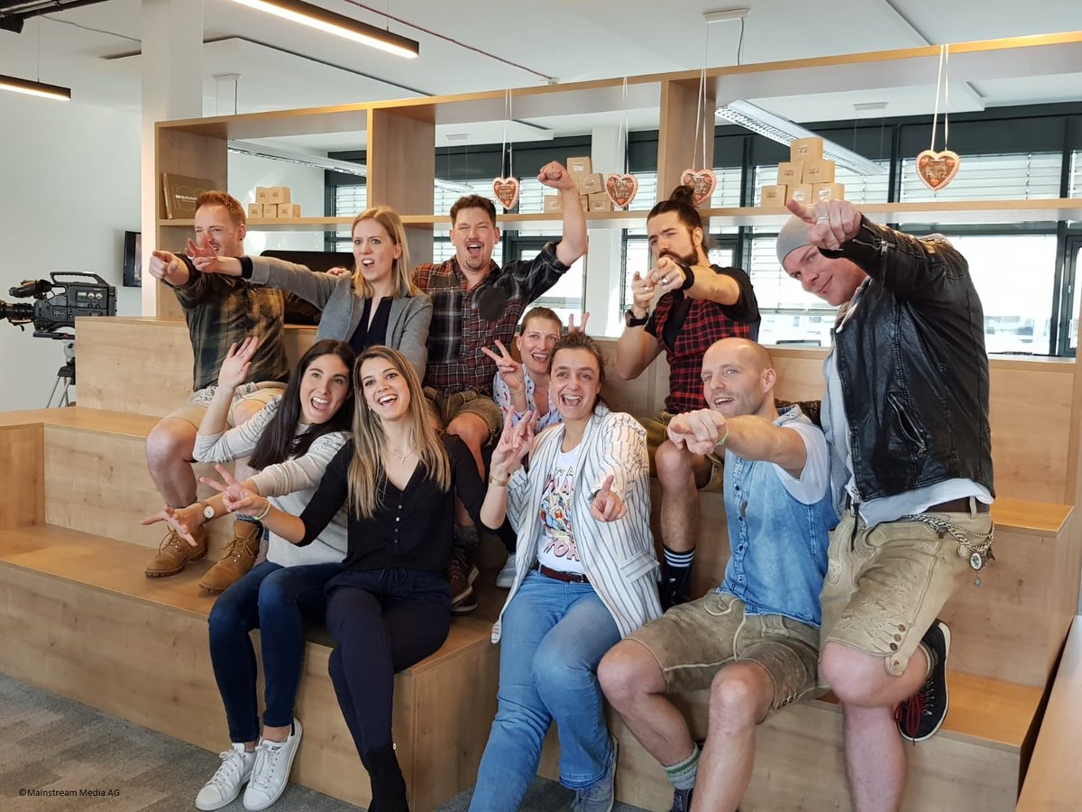 Was für eine Gaudi mit <a href="/voXXclub/">voXXclub</a> bei uns im Büro. Danke für den Besuch! #mainstreammediaag #fernsehenmitherz