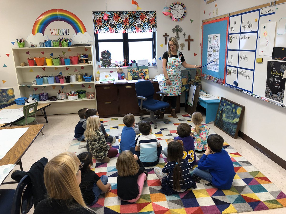 PfeiferNatalie's tweet photo. The preschoolers have been LOVING art this semester!! @moore_sommer makes art so fun! @NorfolkCatholic https://t.co/FZppSslzbF