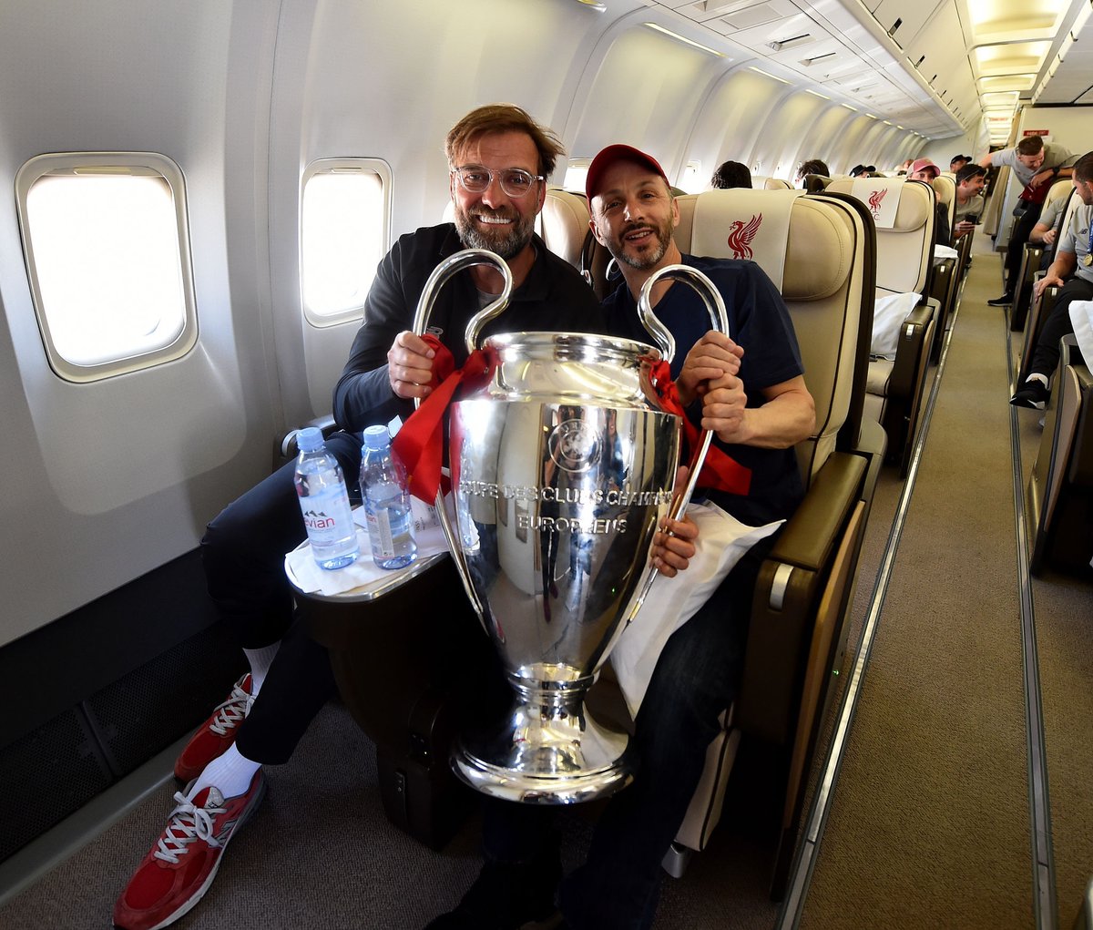 stuffIfc's tweet image. Mike Gordon on Jürgen Klopp: “I spent 30 years as an investor speaking to some of the best CEOs in the world, and Jürgen is right up there with them. If he wasn’t managing a football club, he could be managing a Fortune 500 company.” [Sports Illustrated] #lfc