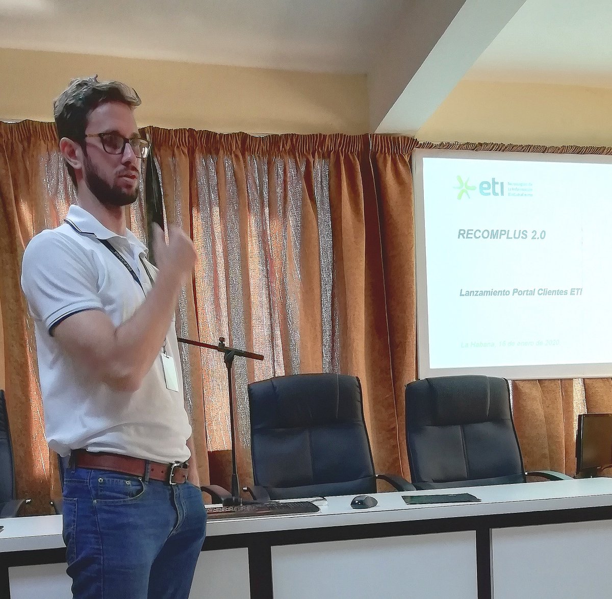 etibiocubafarm1's tweet photo. Lanzamiento del Portal Clientes-ETI. Apoya el proceso de gestión comercial entre @etibiocubafarm1 y sus clientes regulado por software #Recomplus. Vía de com efectiva, minimiza tiempo de respuesta a los #clientes y brinda info detallada de las solicitudes @BioCubaFarma https://t.co/f7wHfGbLNY