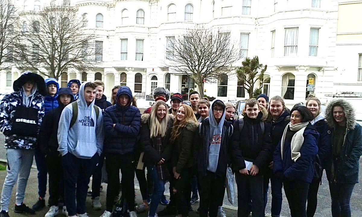 OrielHighSchool's tweet photo. Team GCSE Y11 Geography are doing great work in Eastbourne today! #FieldTrip #GCSEs #GeographyInTheRealWorld ππ https://t.co/Y9hLlipR6m