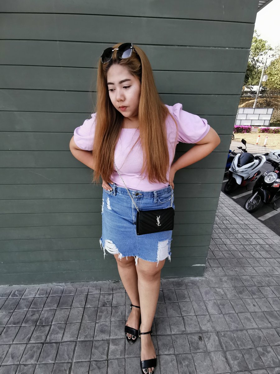 Veview68324643's tweet photo. ตอนกินอ่ะไม่คิด... กางเกงฟิตทำโวยวาย
"โถ่... ชีวิตกู🤣"
#คําคม #คําคมเด็ดๆ #คําคมโดนๆ #คําคมความรัก #คําคมคนโสด #คําคมความรู้สึก #คําคมบาดจิต #คําคมโดนใจ #แคปชั่นอ่อย #แคปชั่น #แคปชั่นคนอ้วน #แคปชั่นเด็ด #แคปชั่นกวนตีน #กวนตีน #แคปชั่น https://t.co/EHQJymMbSn