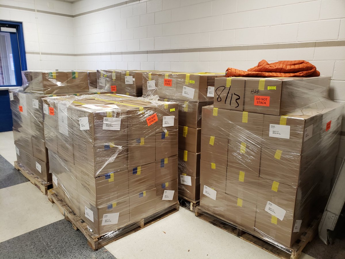 DavidWGear's tweet photo. They're here! @D_Frank_ELA #RHSELAR https://t.co/AA3joJbVol