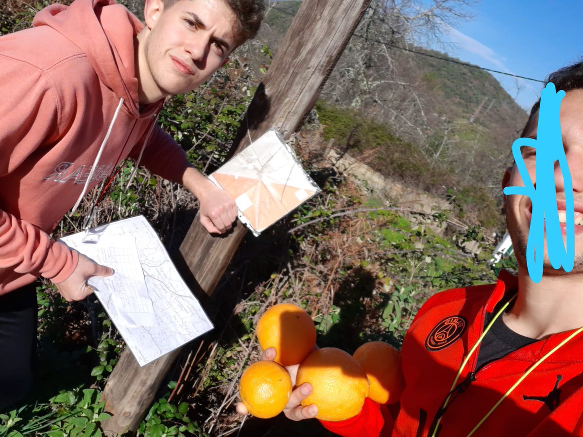 chinchimonete's tweet photo. Cuando el aula está en la naturaleza el aprendizaje está asegurado.Os animamos a salid al entorno cambiando las 4 paredes de cemento por las paredes de paisaje. @mchlthmsbnntt @tristang1978 @pcaballerous @nuriajugant @ortegasoft @ef100aplicable @educaynaturural @NaturandoE https://t.co/O42BwwMWLK