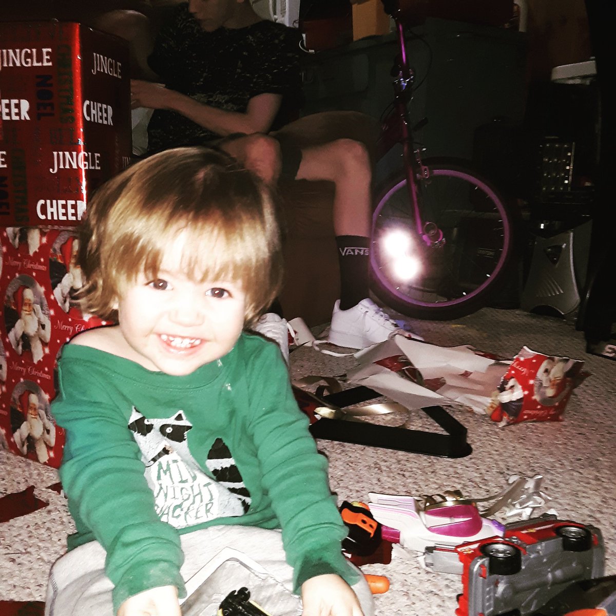 Gotta just love that face #cuteness #momof4 #Imwrapped