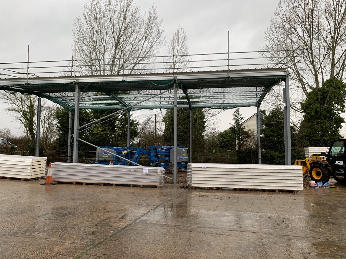robotwelding's tweet photo. Rain/wind  stopped roofing on new building 😢 https://t.co/GrxD9lfC5N