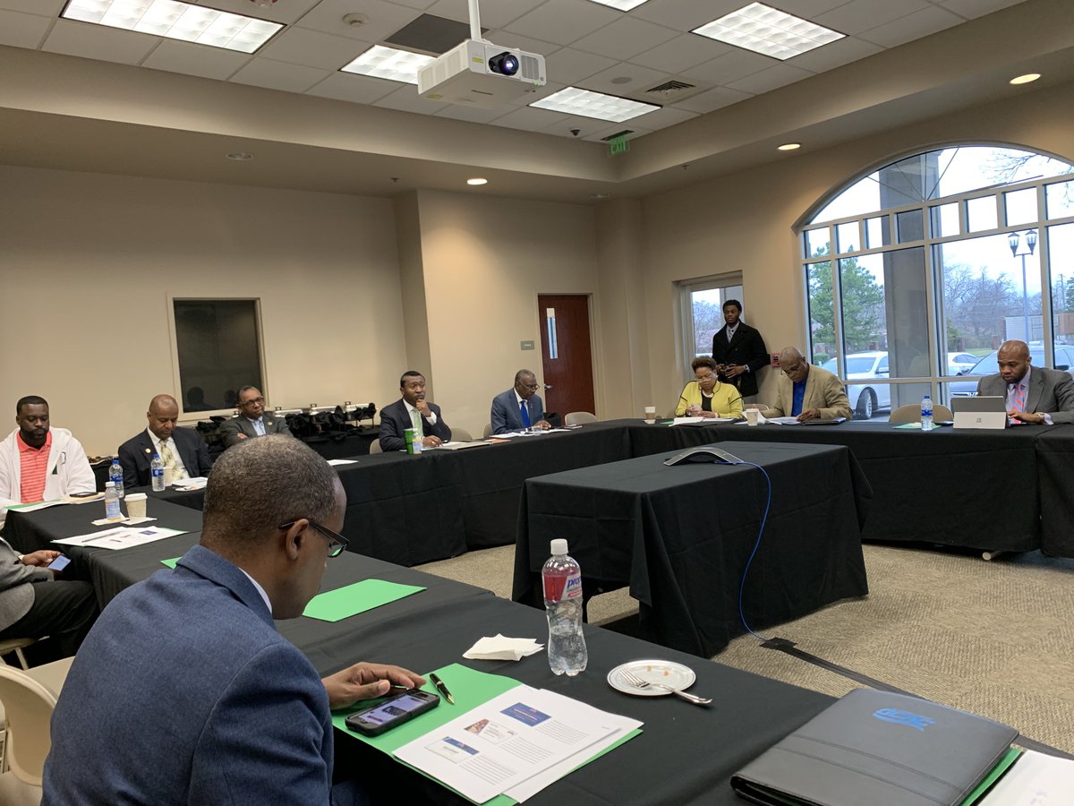 KikiBakerBarnes's tweet photo. . @GCACInfo Council of President’s meetings hosted by COP Chair @PhilanderSmith President Roderick Smothers #madamecommissioner #gcacinfo https://t.co/HeUfysKIMK