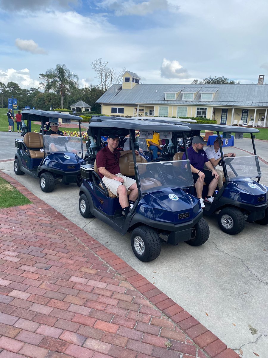 LEARFIELD_Tix's tweet photo. Some shots from Tuesday afternoon’s Golf Outing. Some awesome team bonding. Thank you to @metrotickets for joining us and sponsoring the event. We are so glad you could be here!! #TicketSolutionsConference #GolfOuting #BeNoisy https://t.co/WA8dCWa2VU