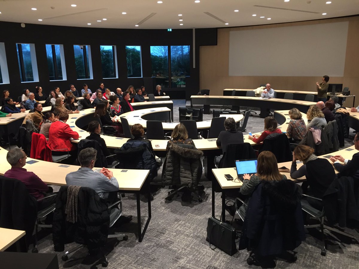 JulienGastrin's tweet photo. Près de 💯 collaborateurs de la DRH @cmarkea autour de Marc Gosselin pour la nouvelle année : des news, des bonnes nouvelles et des galettes ! https://t.co/ZwASqIIYYy