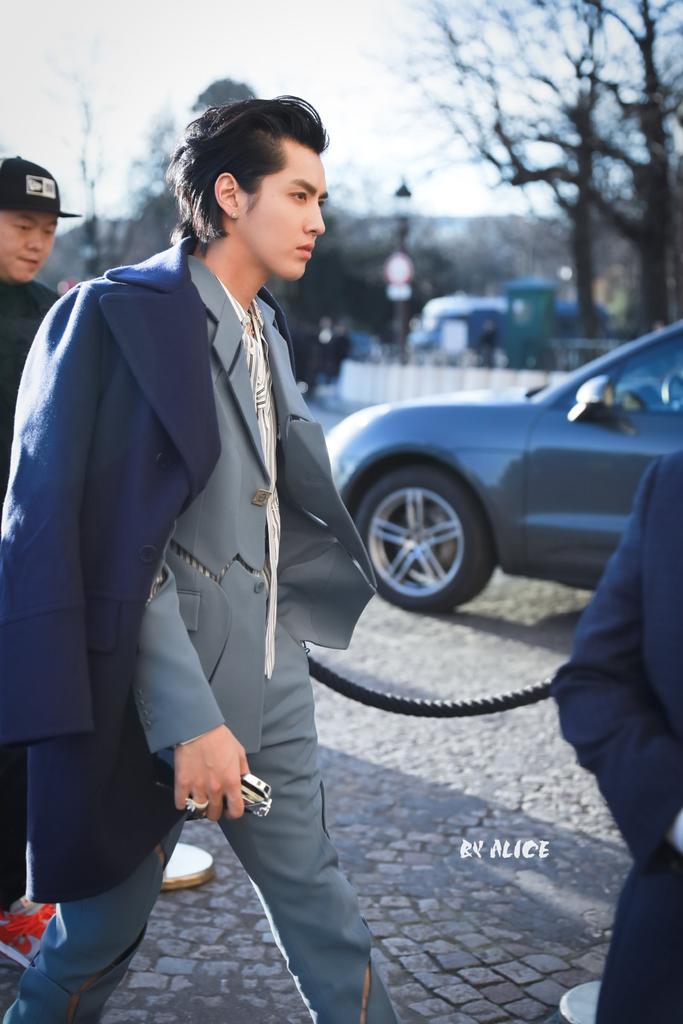 Una5154_'s tweet photo. #KrisWu #LVMenFW20 
Kriswu so handsome！！
cr. https://t.co/A391UebhFF