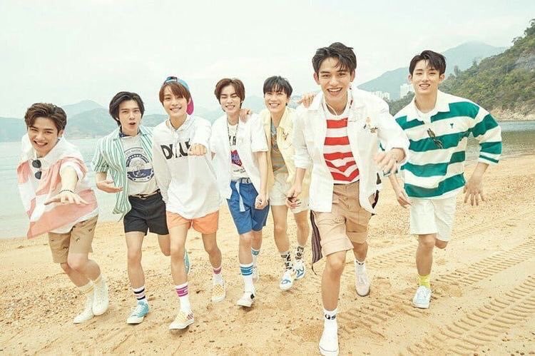 08_08x's tweet photo. รักนะคะเติบโตไปพร้อมกันนะเววี่ 💚#1yearswithwayv
#HappyWayVDay
#youareourvision 🖤 #WayV #TEN #LUCAS #WINWIN #YANGYANG #HENDERY #XIAOJUN #KUN #WayV_FANSIGNinBKK #WayVDreamPlan @WayV_official #HappyWayVDay #Tenwin #NCT
#WayV https://t.co/9tStV9trCf