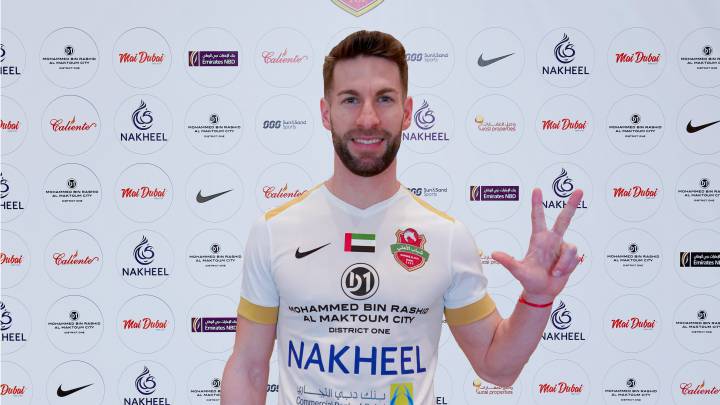 OFICIAL: El delantero cordobés Pedro Conde cambia de equipo en los Emiratos Árabes Unidos. Deja el FC Baniyas para firmar con el FC Shabab Al-Ahli Dubai bit.ly/MDBFichajes