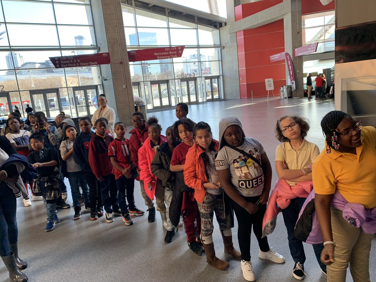 APSHutchinson's tweet photo. Our 4th graders are enjoying themselves at the Mercedes Benz stadium STEAM tour. @apsupdate @apsupdates @sbroadway3 @AssocSupBattle https://t.co/sWR529gFtl