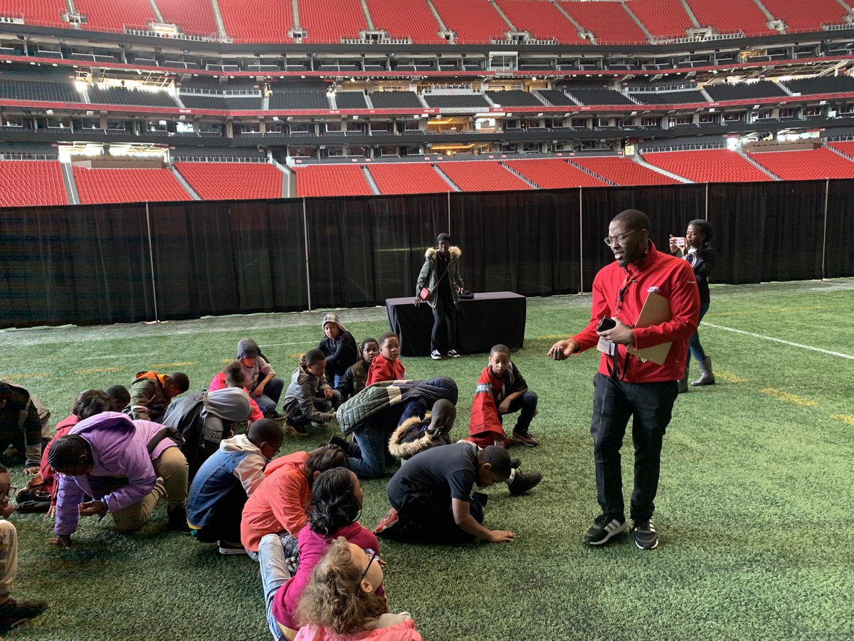 APSHutchinson's tweet photo. Our 4th graders are enjoying themselves at the Mercedes Benz stadium STEAM tour. @apsupdate @apsupdates @sbroadway3 @AssocSupBattle https://t.co/sWR529gFtl