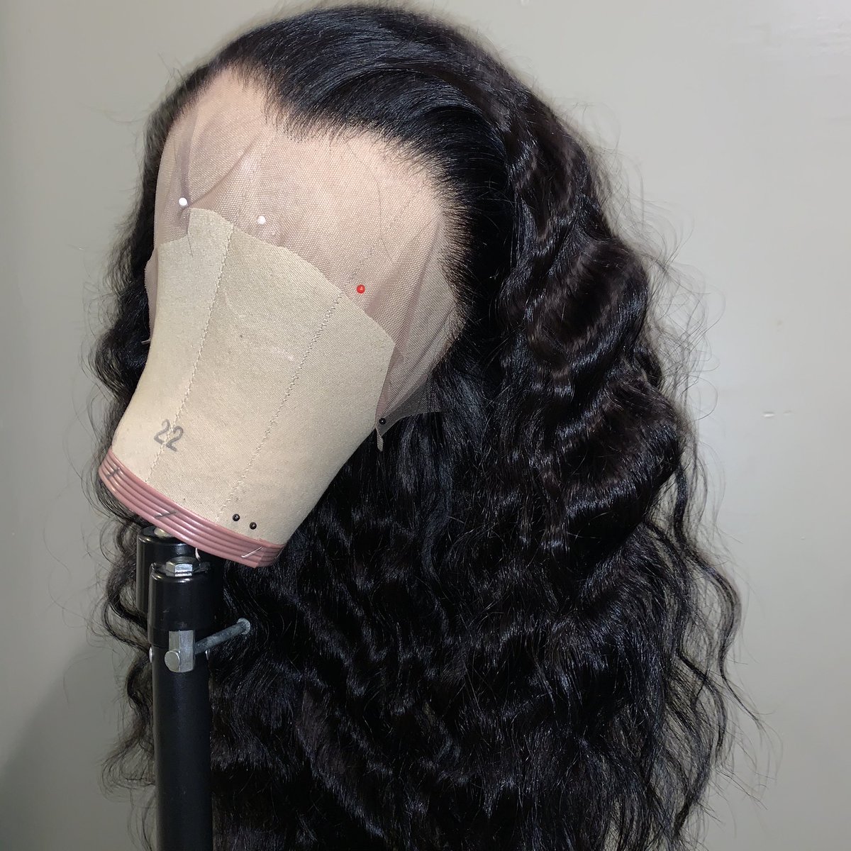 QueenBeautyCo's tweet photo. jet black custom unit! 
For a more natural look only 2 bundles were used - frontal plucked to mimic clients natural hairline 💛 for wig inquiries please send a detailed email of ! processing times vary depending on desired style 
hair @Hairareus Indian wavy texture https://t.co/v94bxffr54
