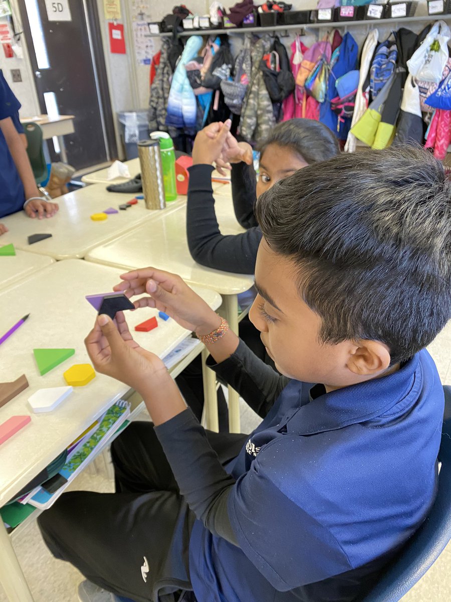 rebeccaurion's tweet photo. Very happy to share these new tools with students who haven’t used them before. Lots of good learning about fractions with Deci-blocks using the simple prompt “Can you put them in order?” @DolsonPS teachers, drop by to borrow them if you’d like to try it out with your students! https://t.co/73j288Oq0N