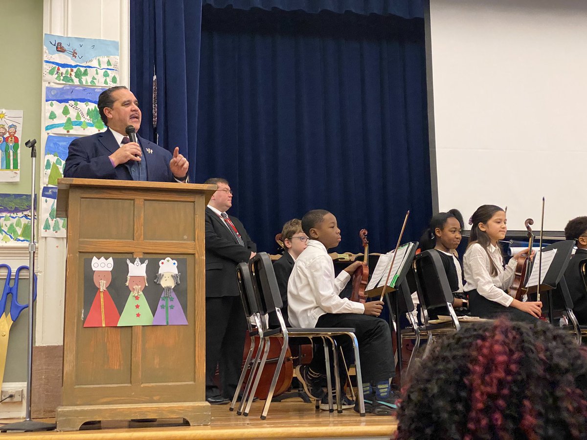 AnibalSolerJr's tweet photo. Congratulations to Principal Bryant and her @Buffalo_Schools Frederick Law Olmstead, PS64 students and staff for being recognized as a National Blue Ribbon School! #BPSrising #ContinuedExcellence https://t.co/k4OR6INYPI