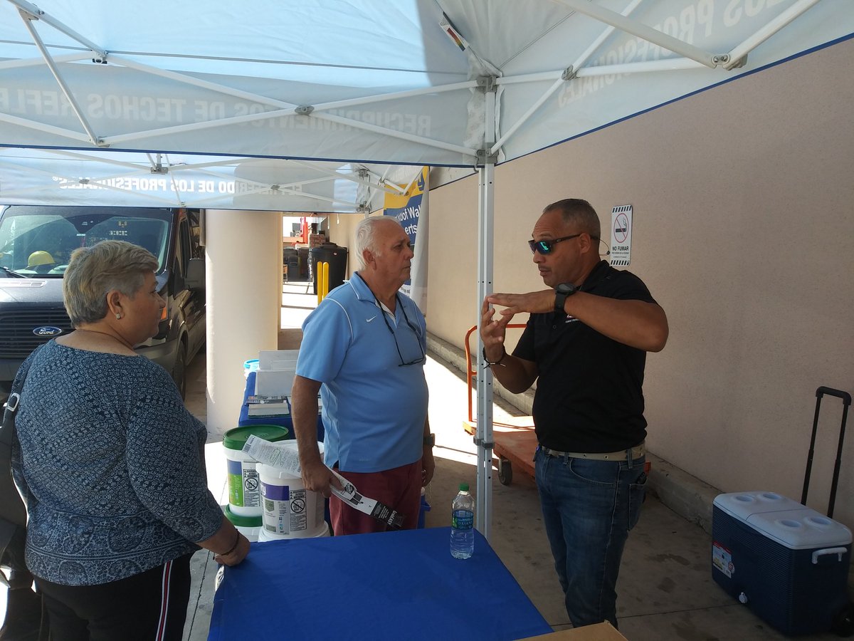 Alfredo83275793's tweet photo. Pro Event @HomeDepot 6411 Ponce. Come and talk with @TheHenryCompany experts on Tropicool 100% Silicone roof sealant #Lifetimewarranty !!! Also collecting donations for the affected areas nearby.
#berh #rapidset #dewalt https://t.co/pe1WONA1gS
