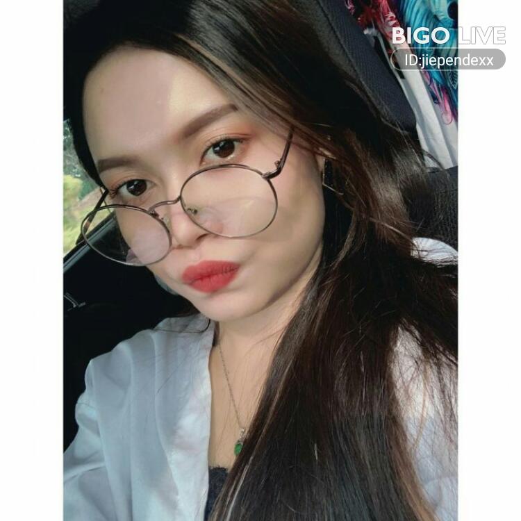 su_ein's tweet photo. Come and see ᶠᵃᵏᵉ•ᴊɪᴇ➴͜͡ᴊ⋆ᴡ's LIVE in #BIGOLIVE  
https://t.co/Fm9YjznwjW https://t.co/d5KLaygrLx