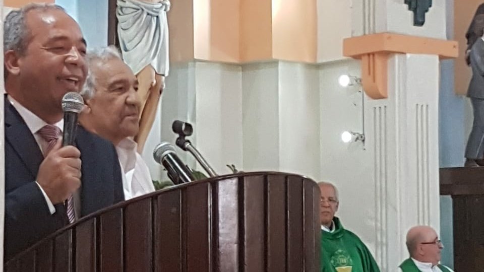 CDEEE_RD's tweet photo. La misa de Acción de Gracias fue oficiada por el sacerdote José Pastor Ramírez en la iglesia San Juan Bosco con motivo del #65AniversarioCDEEE, #RBichara resaltó que la @ctpc_rd, principal proyecto del sector, está lista para entrar en la producción comercial de electricidad. https://t.co/eToNPaK3tZ
