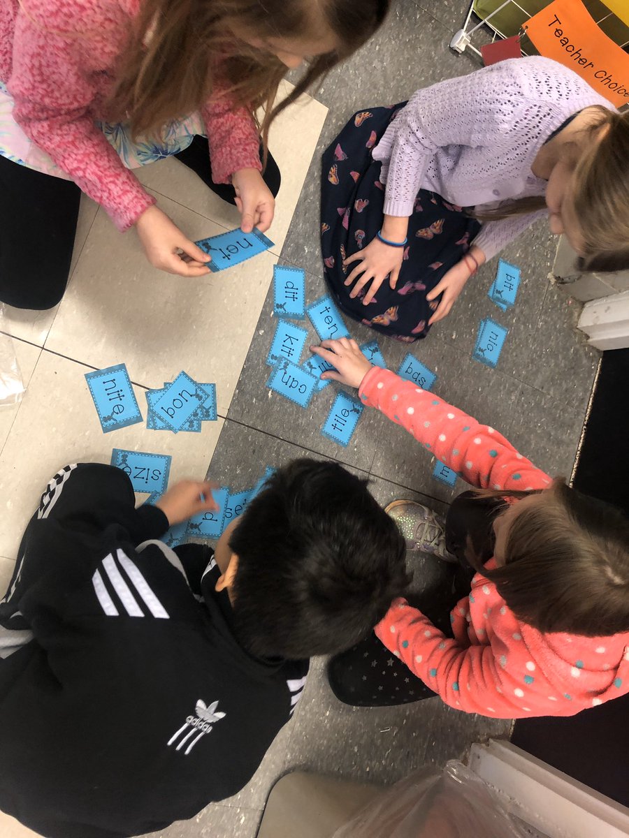 Working together to find the matches for “rabbit” words that have VCCV! Who can find all 16 matches first? <a href="/MXRComets/">Madison Cross Roads</a> #MakeItHappen