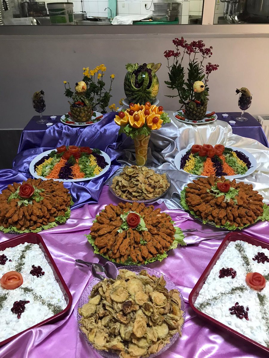 BKBANDIRMA's tweet photo. Dönemi açık büfe ile bitiriyoruz.
Ellerinize sağlık 👏🍽
#bsg #acikbufe https://t.co/ZwTgBelreO