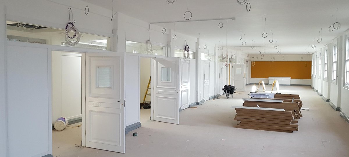 constructs_sw's tweet image. County Hall, Taunton - We are continuing to work with a great team at #willmottdixon on the refurbishment of this Grade II listed building. The #2ndfix is well under way and progressing well.
#carpentrycontractorsinsomerset #constructssouthwest #csw