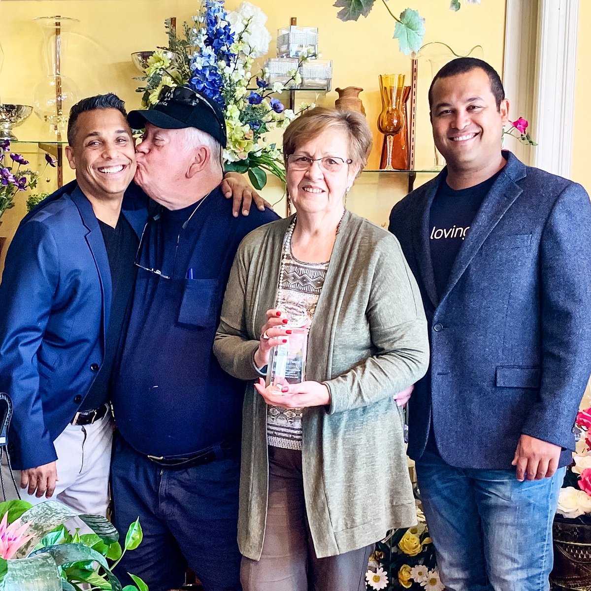 givelovingly's tweet photo. Our co-founders, Joe and Ken, presenting a very special award to Rosette Fleuriste in Quebec Montreal. Lou and Francine were our very first florists and helped Lovingly blossom into what it is today. True #momentmakers! 💐💐💐#weloveflorists #shoplocal #localflorists https://t.co/L3CZg1DoHN