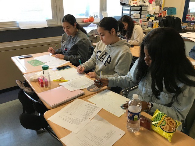 mrs_areed's tweet photo. Ss in Child Development II following early childhood principles of room arrangement to design their "perfect" preschool floor plan. https://t.co/Bnl6pQOrit