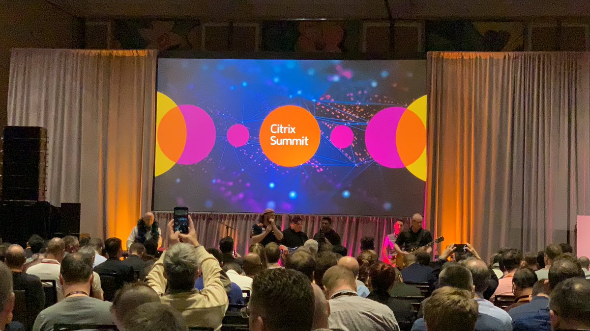 fa__hae's tweet photo. #CitrixSummit #citrixsummit2020 final session rock it babiii https://t.co/Nae8SWmcwO