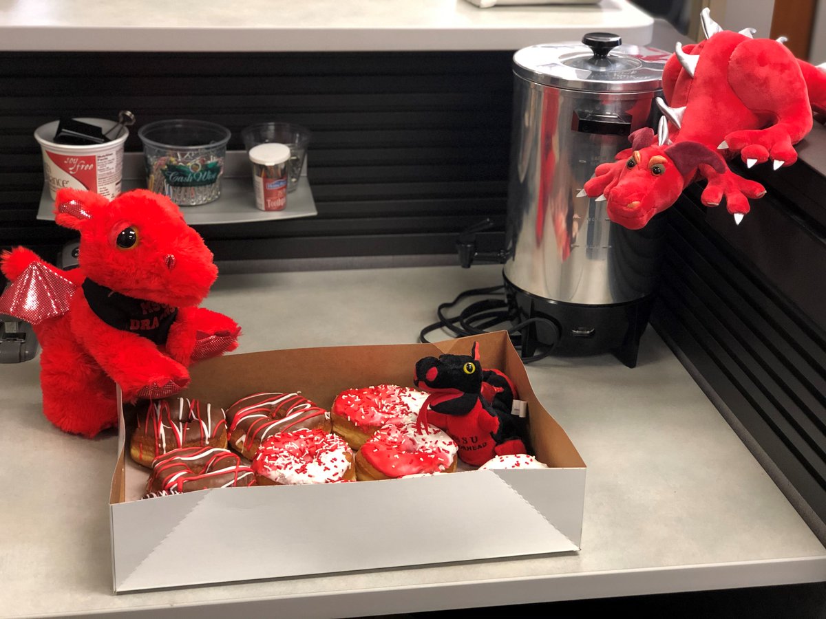MSUMBusiness's tweet photo. Thank you @PrezBlackhurst for the donuts from @sandysdonuts! You do an amazing job at making sure everyone feels appreciated! We decided to share our donuts with some dragon friends in our office.😀 https://t.co/KCugIO18kx