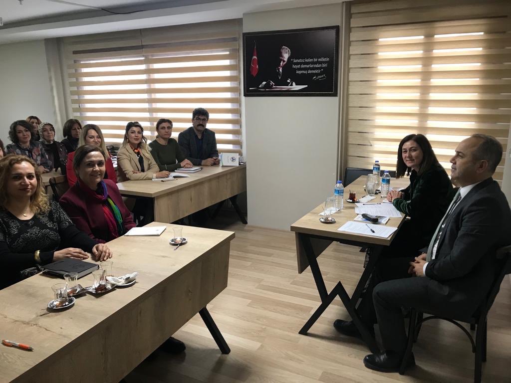 Adana Vali Yardımcımız Sayın Huriye Küpeli Kan ve İl Ticaret Müdürümüz Sayın Adnan Ekiz  başkanlığında , Adanamıza marka değeri katacak ve tanıtımında büyük etki yapacak etkinlik için önemli bir  toplantı yaptık.
#Adana #KadınKooperatifleri #Kooperatif