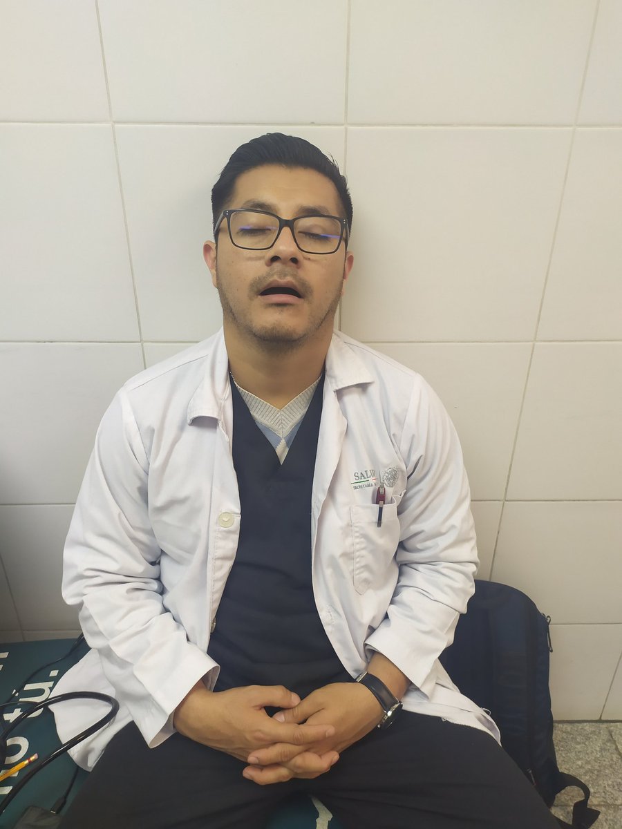 MedicoPai's tweet photo. Está posguardia solo quiero llegar y tener tu saliva vaginal en mi boca #tuoaxaco #mireyna #tuchiquito #latinascalientes https://t.co/vwNg9S4eHW