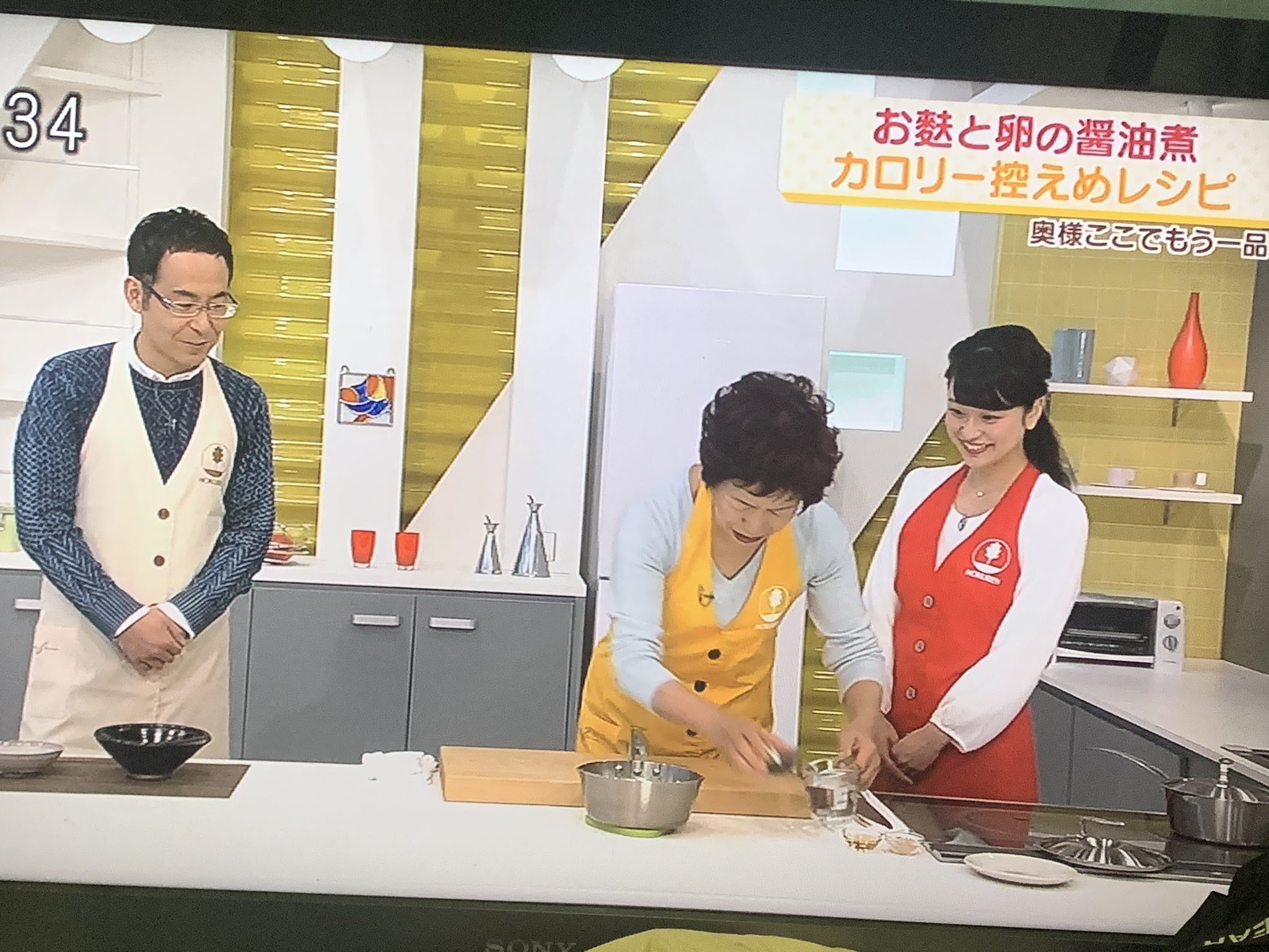 Exミヤケン Ar Twitter どさんこワイドでお馴染みの 奥様ここでもう一品 が東京では料理番組になってる Exミヤケン Ar Twitter どさんこワイドでお馴染みの 奥様ここでもう一品 が東京では料理番組になってる