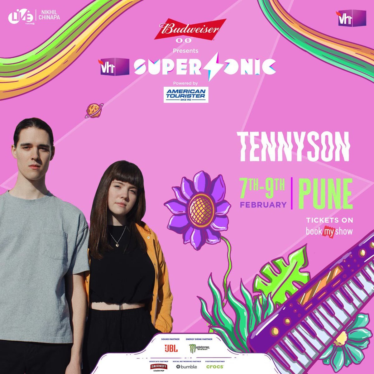 Vh1Supersonic's tweet image. Sleepwalkin’ our way to the venue already, ‘cuz we’ve got @Tennyson to get us into the right zone. All we can say is, get your +1 for this one!🌟#Superlineup Tickets: cutt.ly/erxwR5N 
#BUDXSupersonic #BeAKing #ATGoesSwagpackin #JBLXSupersonic #MonsterEnergyIndia